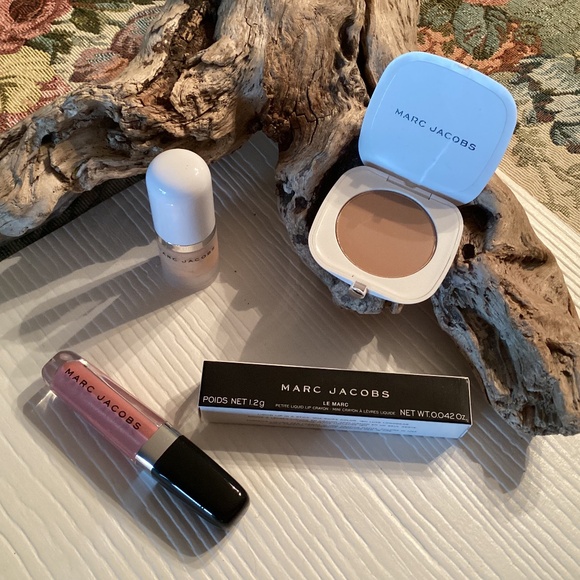 Marc Jacobs 4 Piece Makeup Bundle - Picture 1 of 8